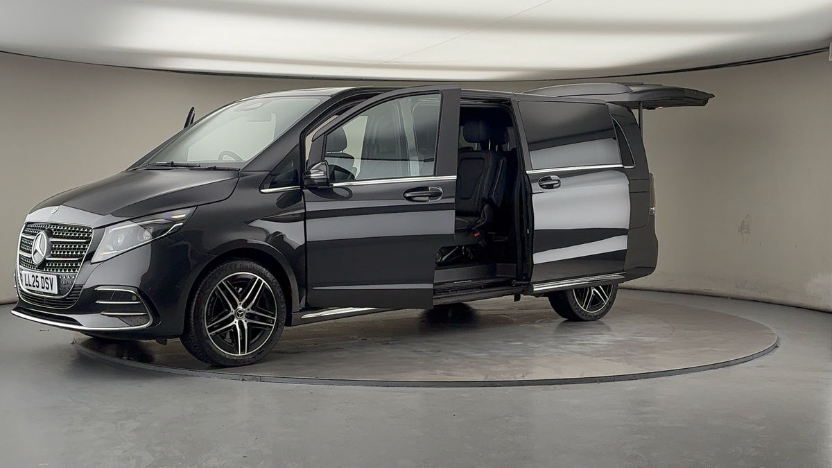 Mercedes-Benz V Class Image 22