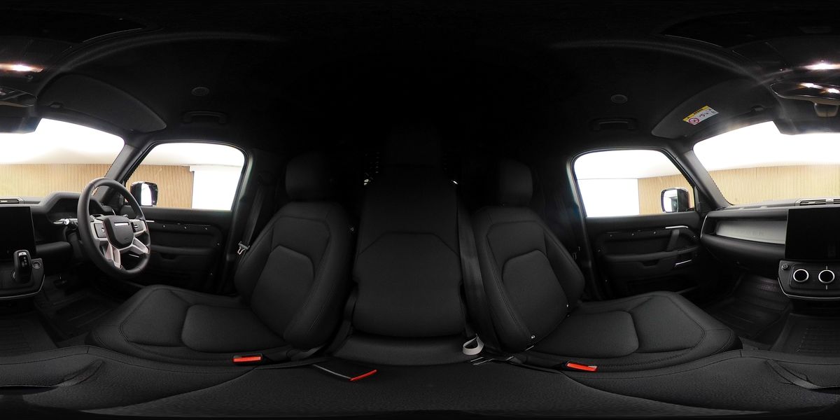 More views of Land Rover Defender 110