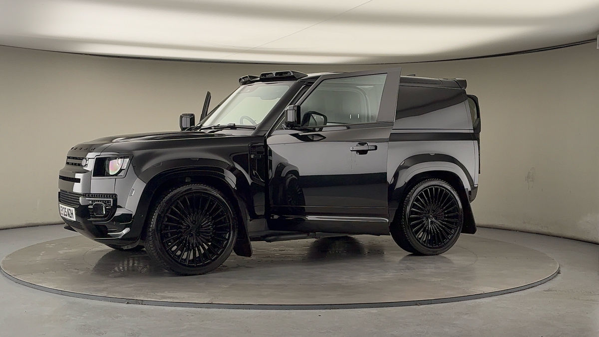 More views of Land Rover Defender 90