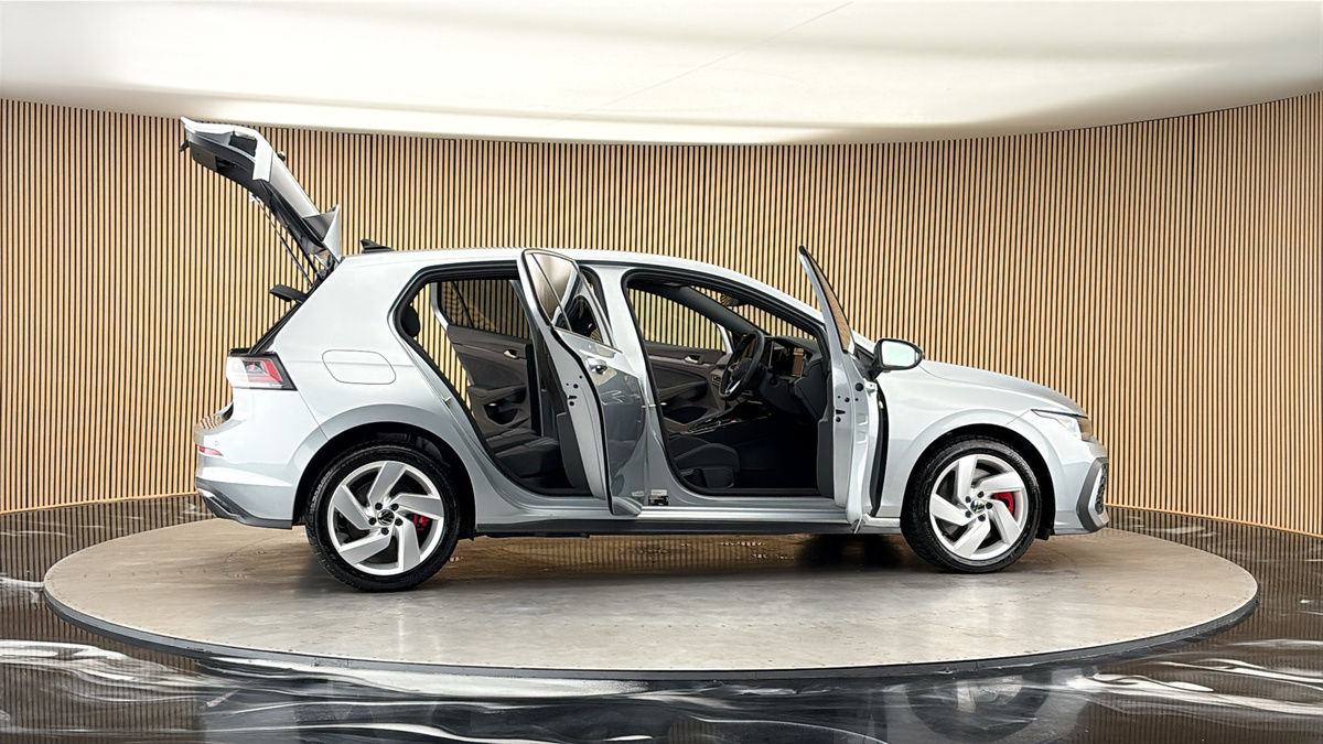 More views of Volkswagen Golf