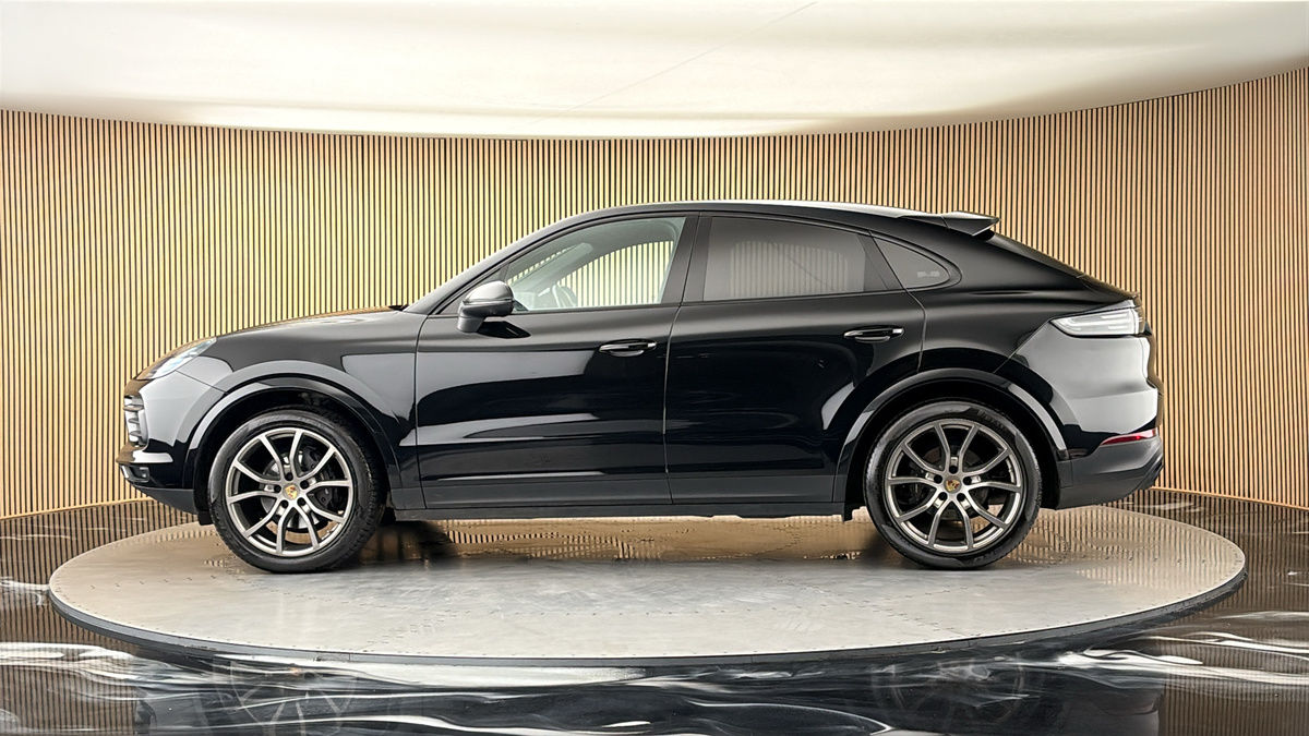 More views of Porsche Cayenne