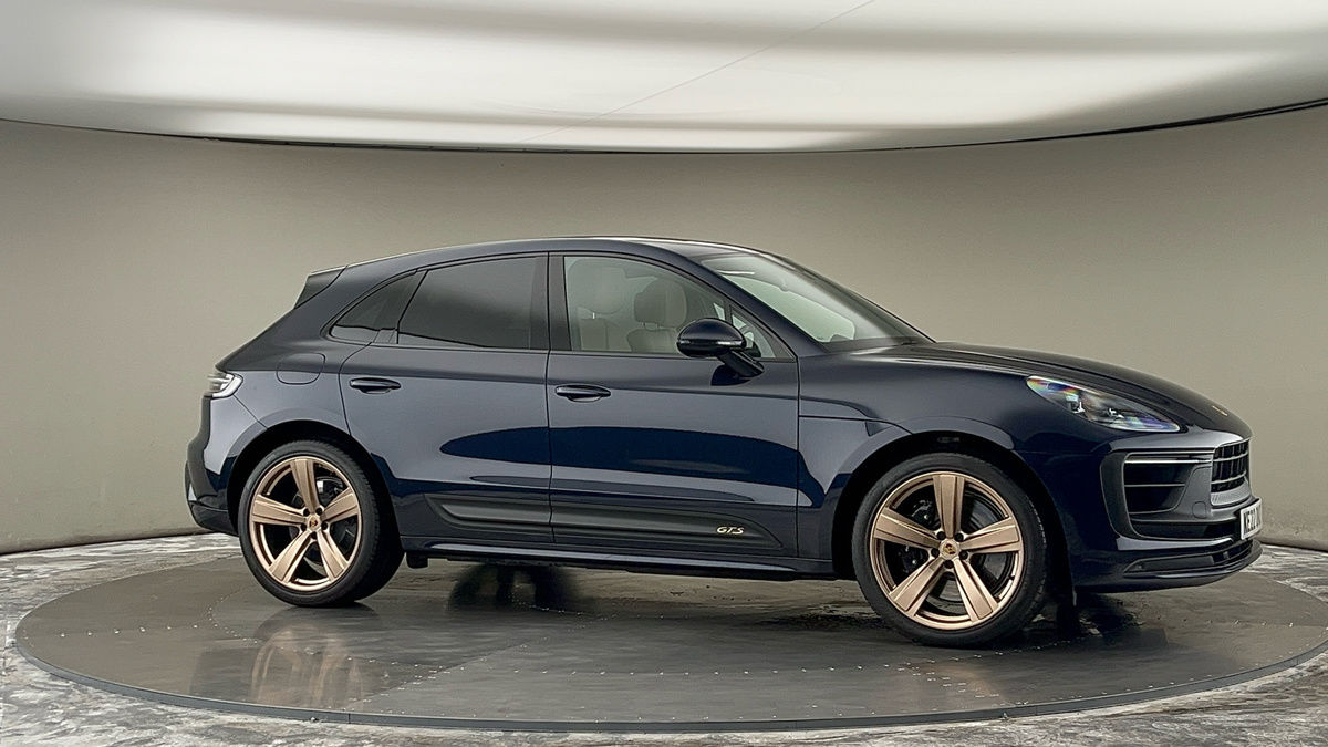 More views of Porsche Macan