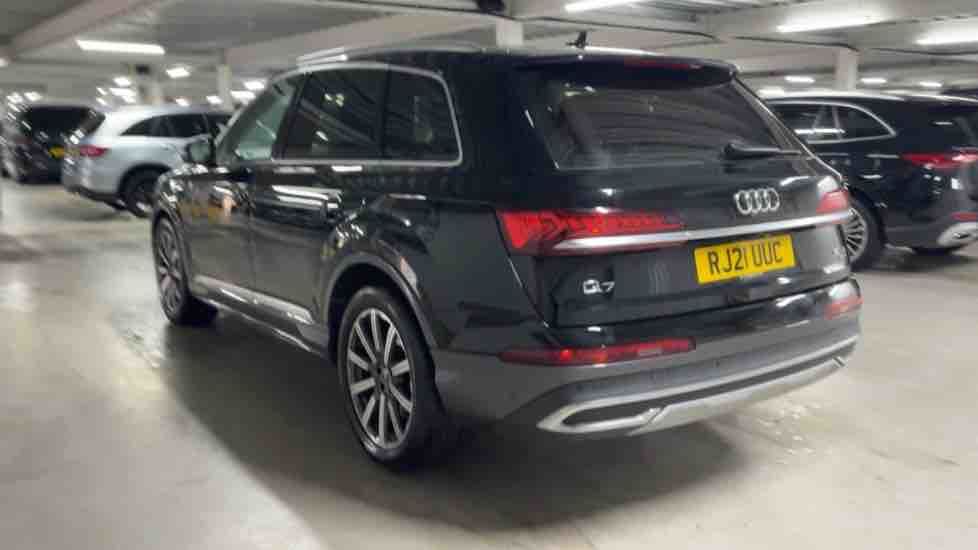 More views of Audi Q7