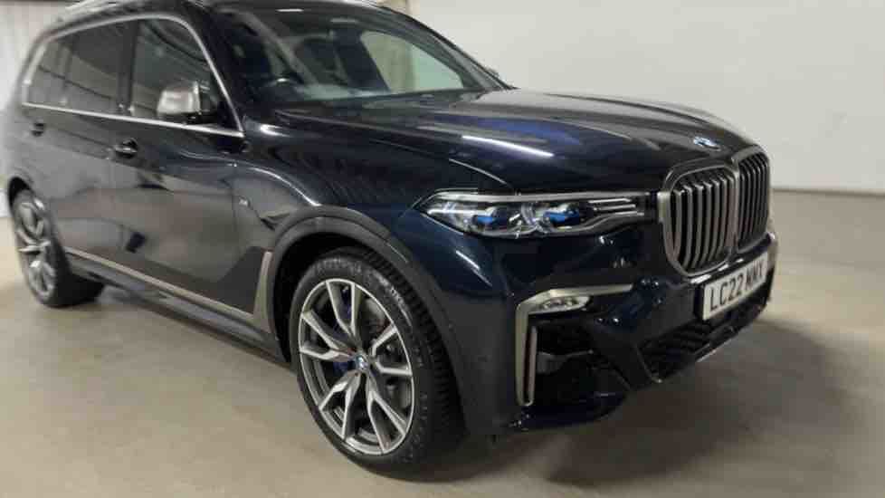More views of BMW X7