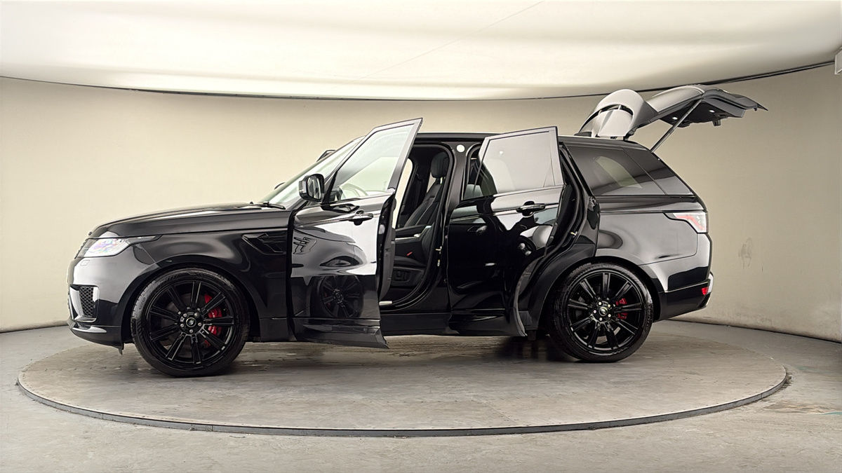 More views of Land Rover Range Rover Sport