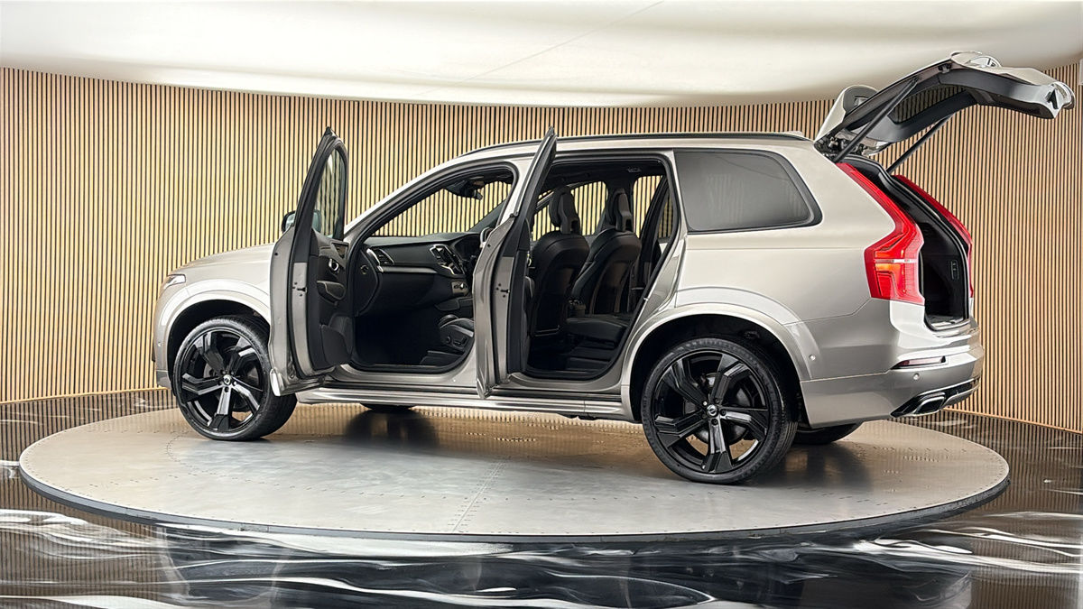 More views of Volvo XC90