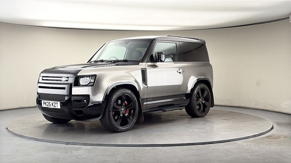 Land Rover Defender 90 Image 20