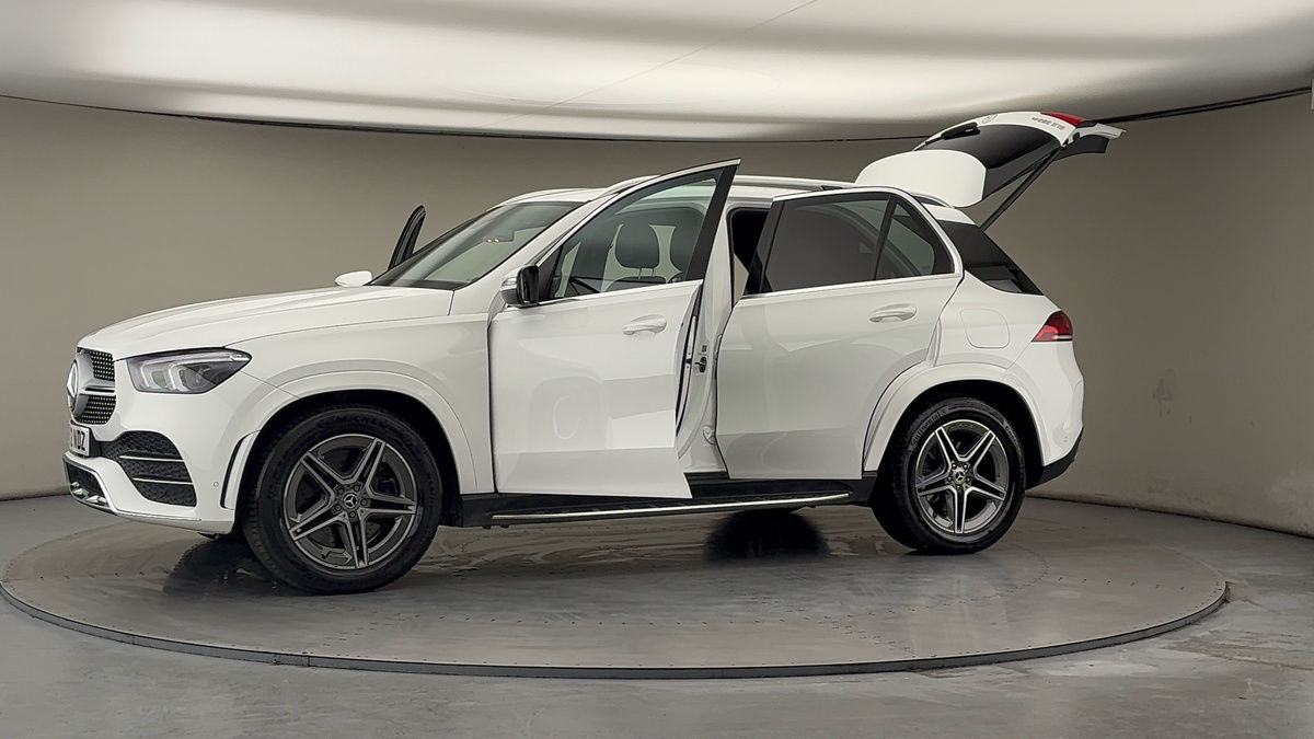 More views of Mercedes-Benz GLE