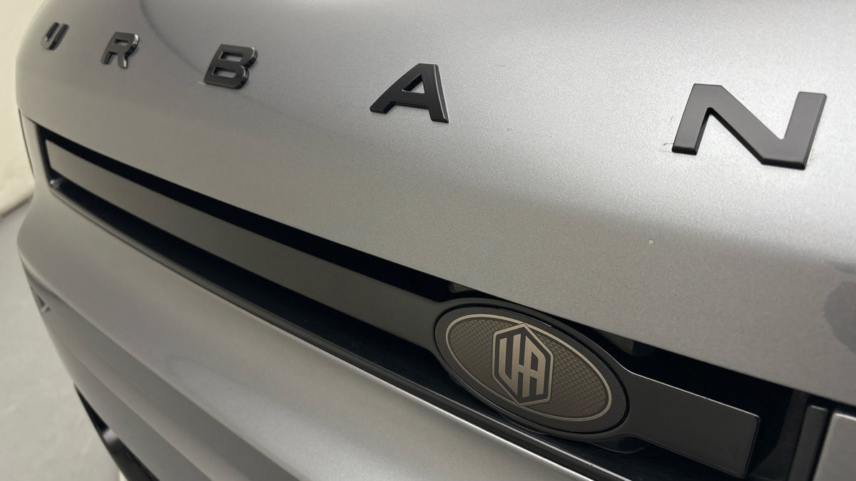 Land Rover Defender 110 Urban Image 24