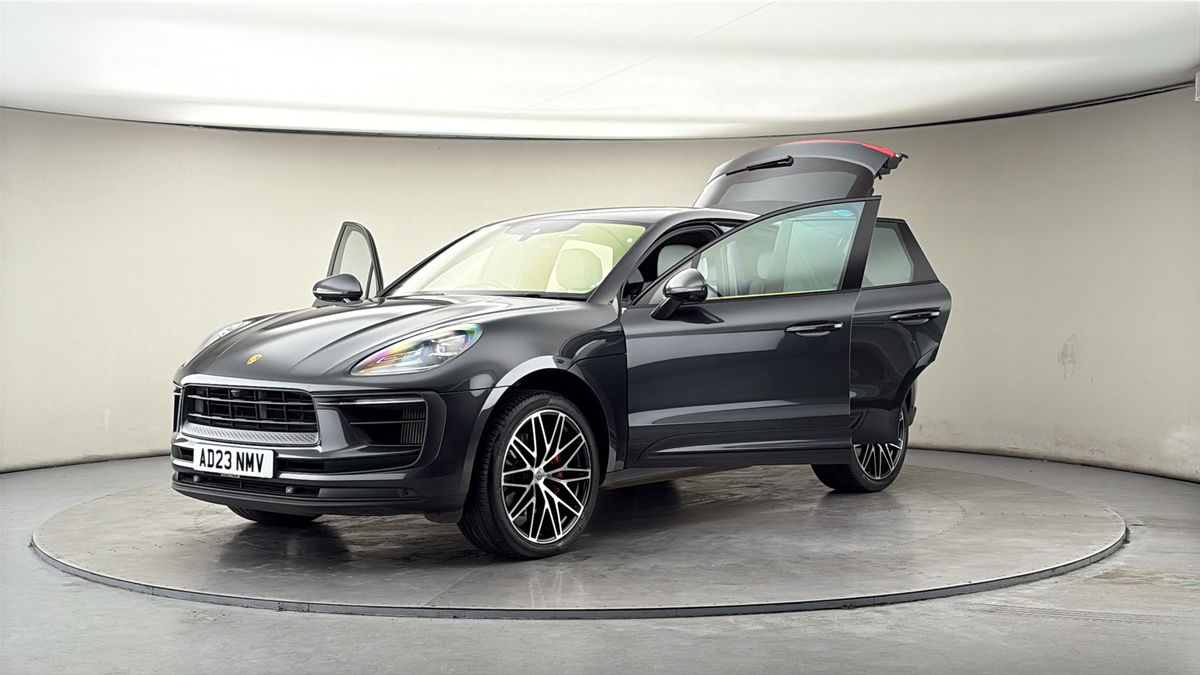 Porsche Macan Image 22