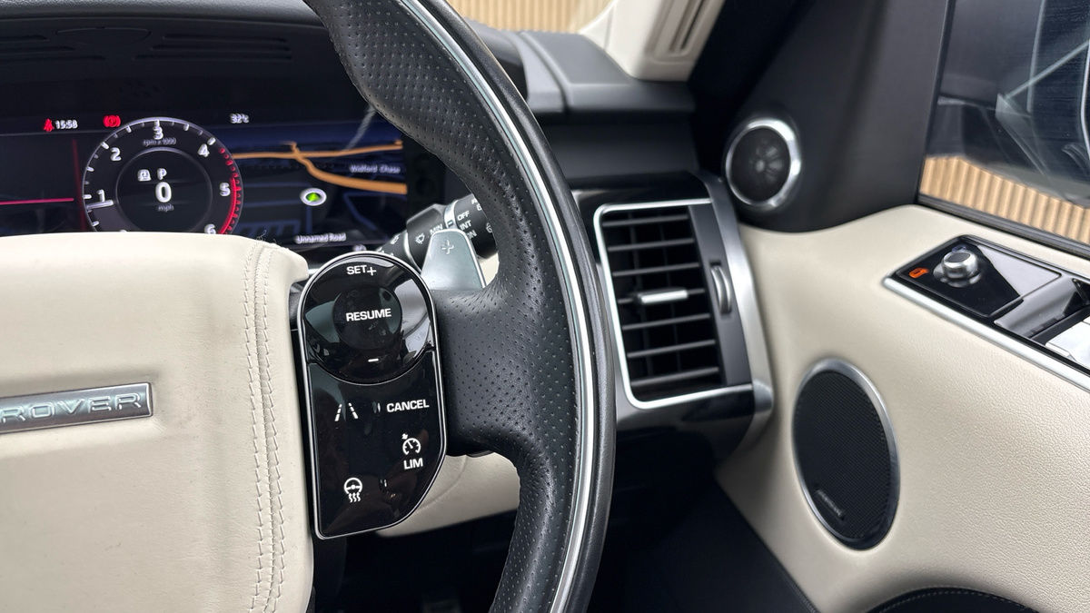 Land Rover Range Rover Sport Image 14