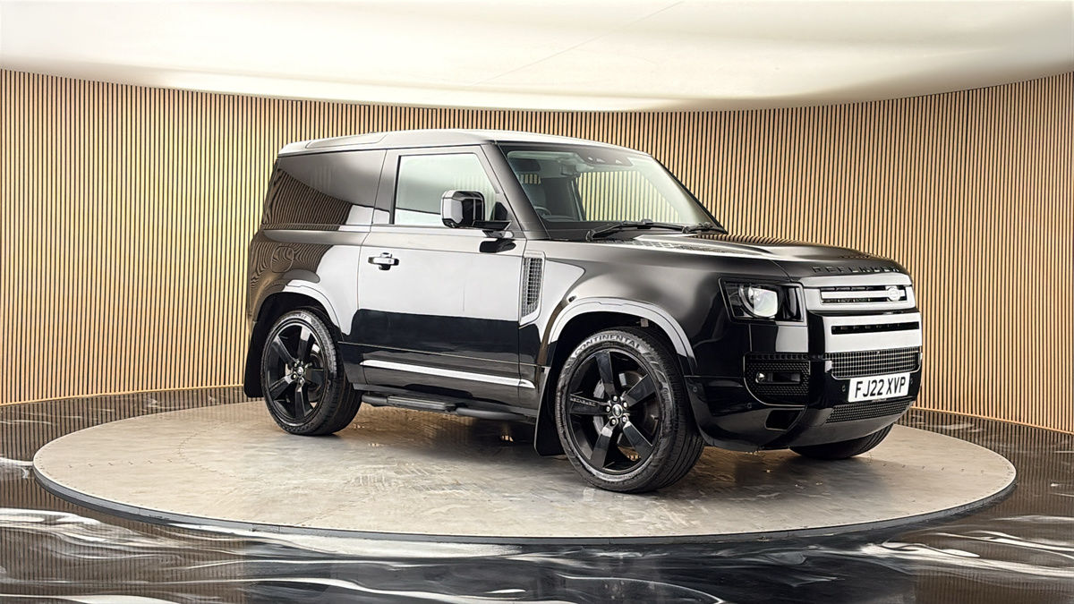 More views of Land Rover Defender 90