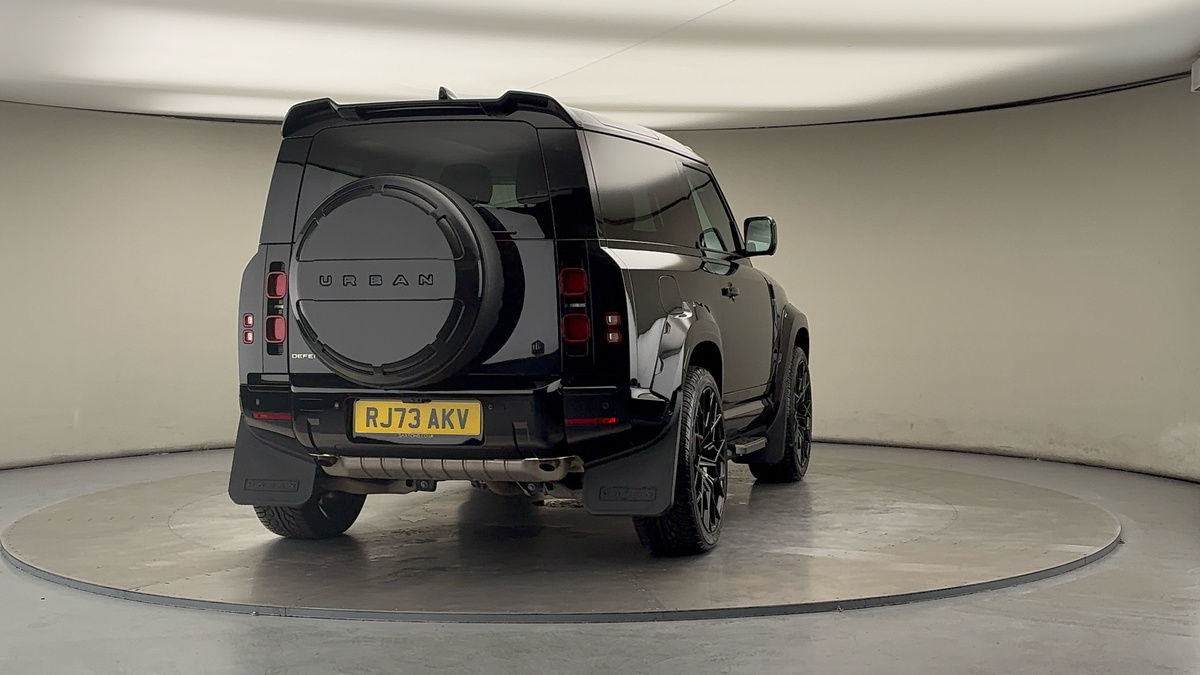 More views of Land Rover Defender 90