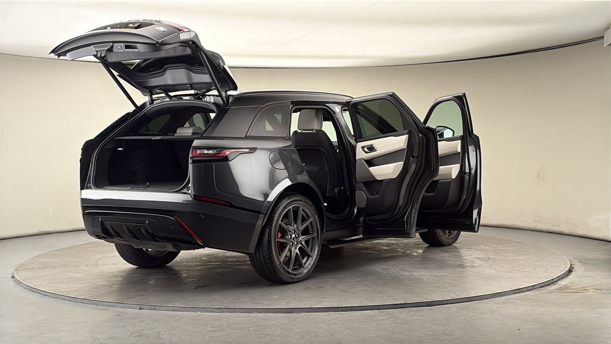 More views of Land Rover Range Rover Velar