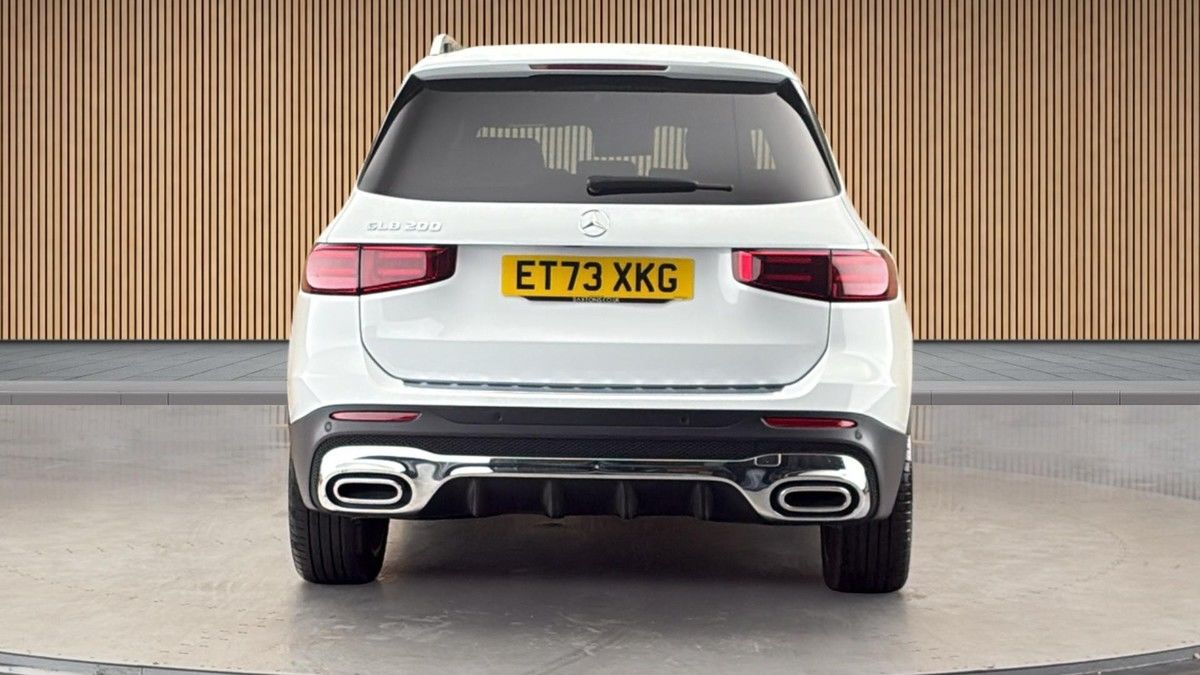 Mercedes-Benz GLB Image 4