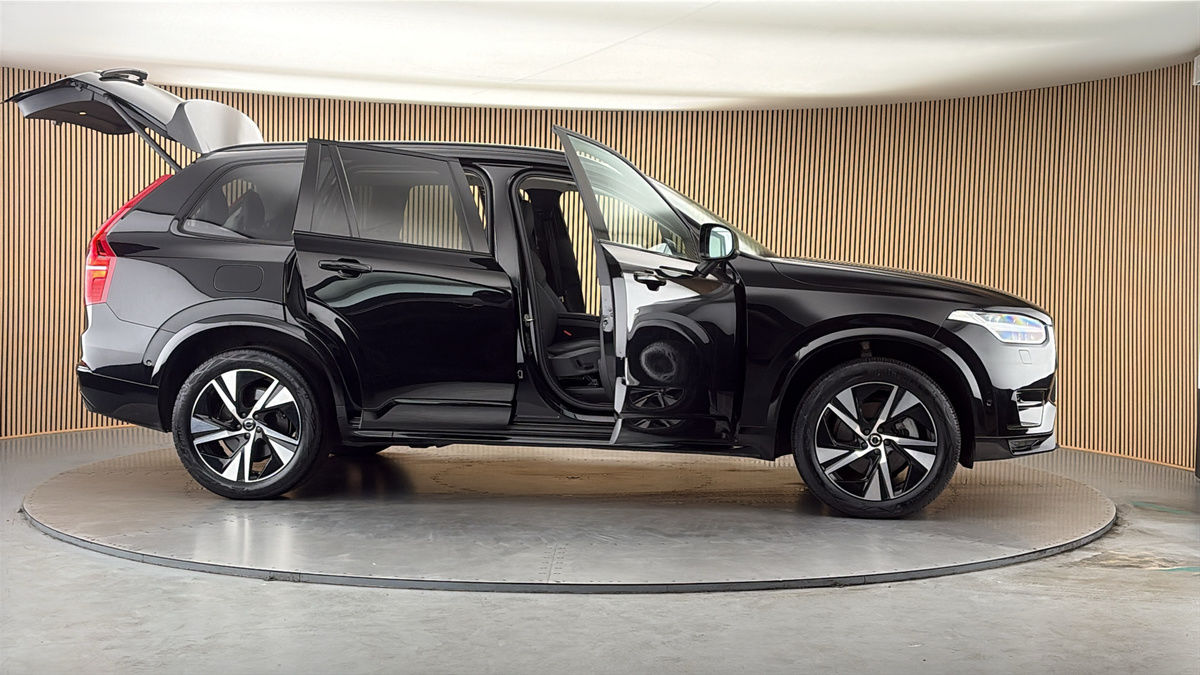 More views of Volvo XC90
