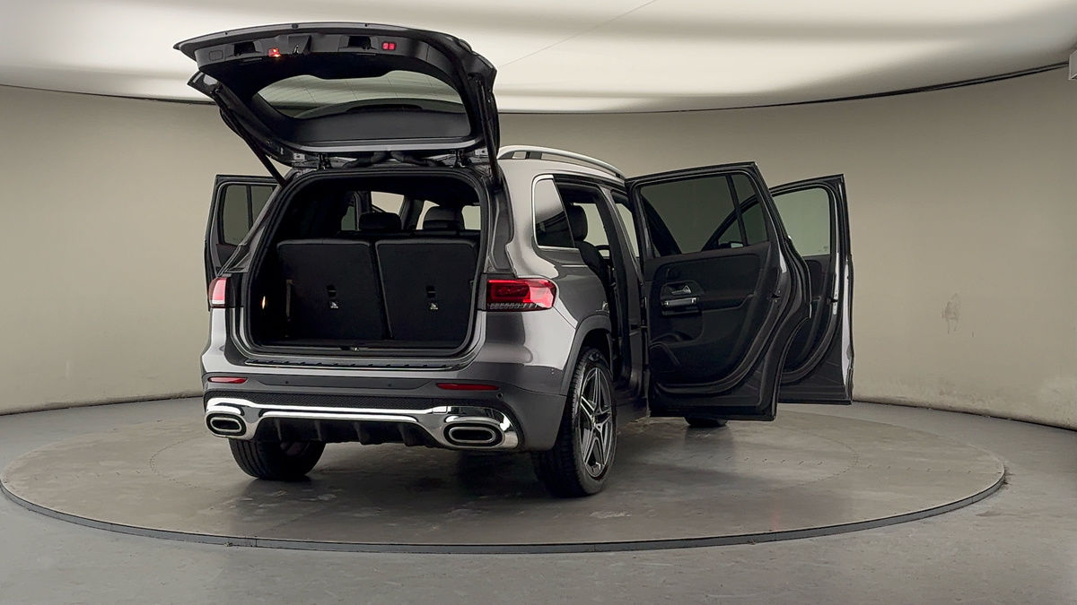 More views of Mercedes-Benz GLB