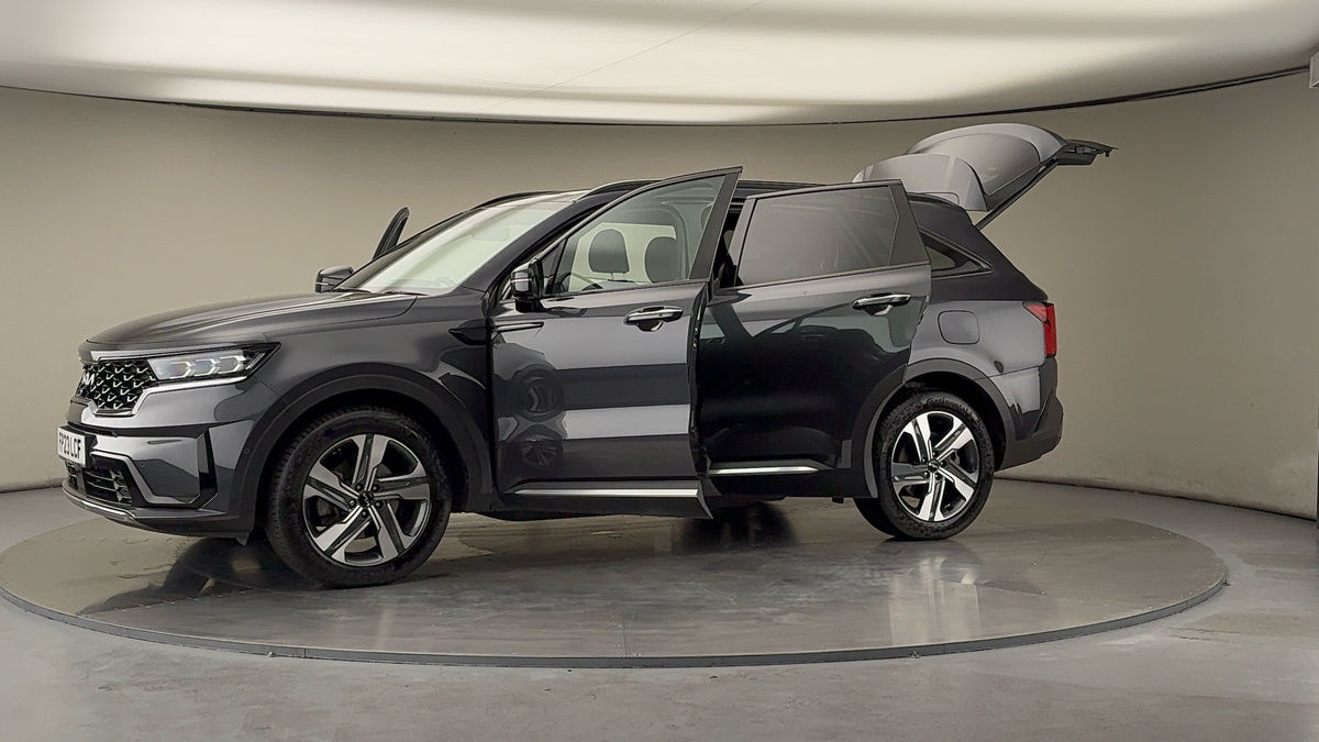 More views of Kia Sorento