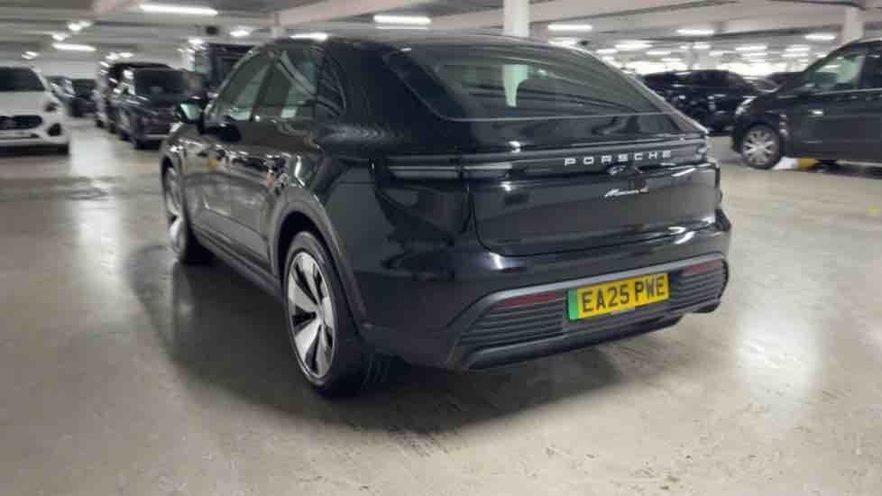 More views of Porsche Macan