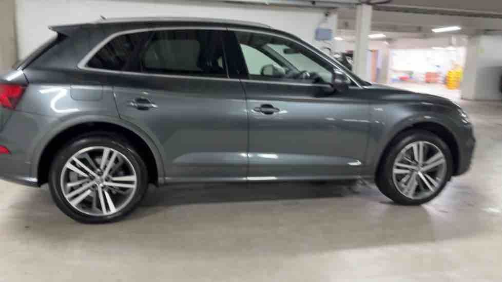 More views of Audi Q5