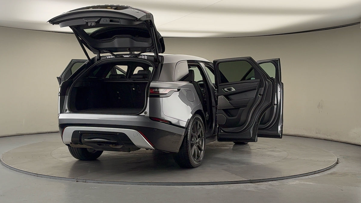 More views of Land Rover Range Rover Velar