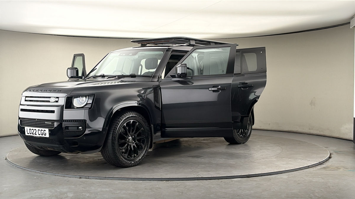 More views of Land Rover Defender 110