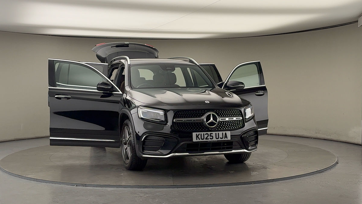 More views of Mercedes-Benz GLB