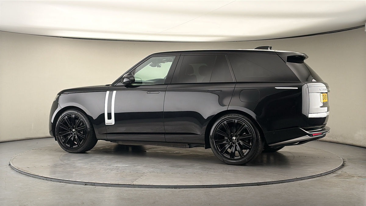 More views of Land Rover Range Rover