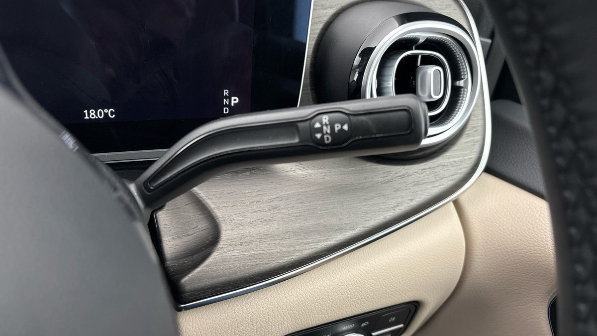 Mercedes-Benz V Class Image 6