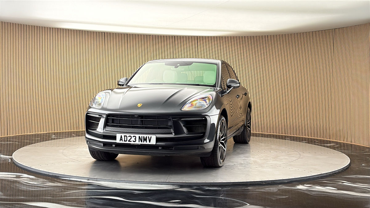 More views of Porsche Macan