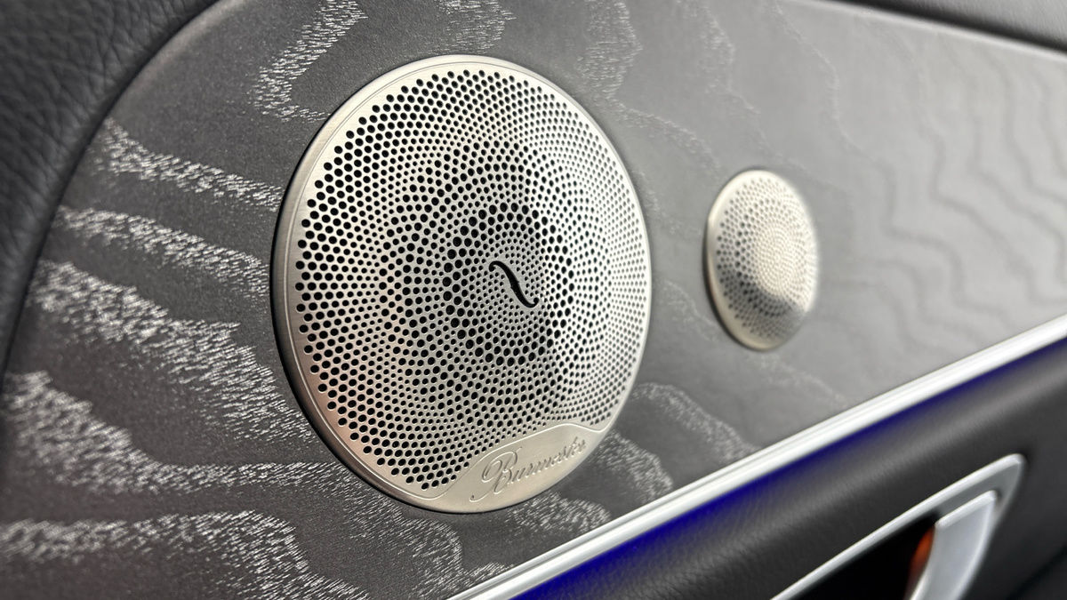 Mercedes-Benz E Class Image 25