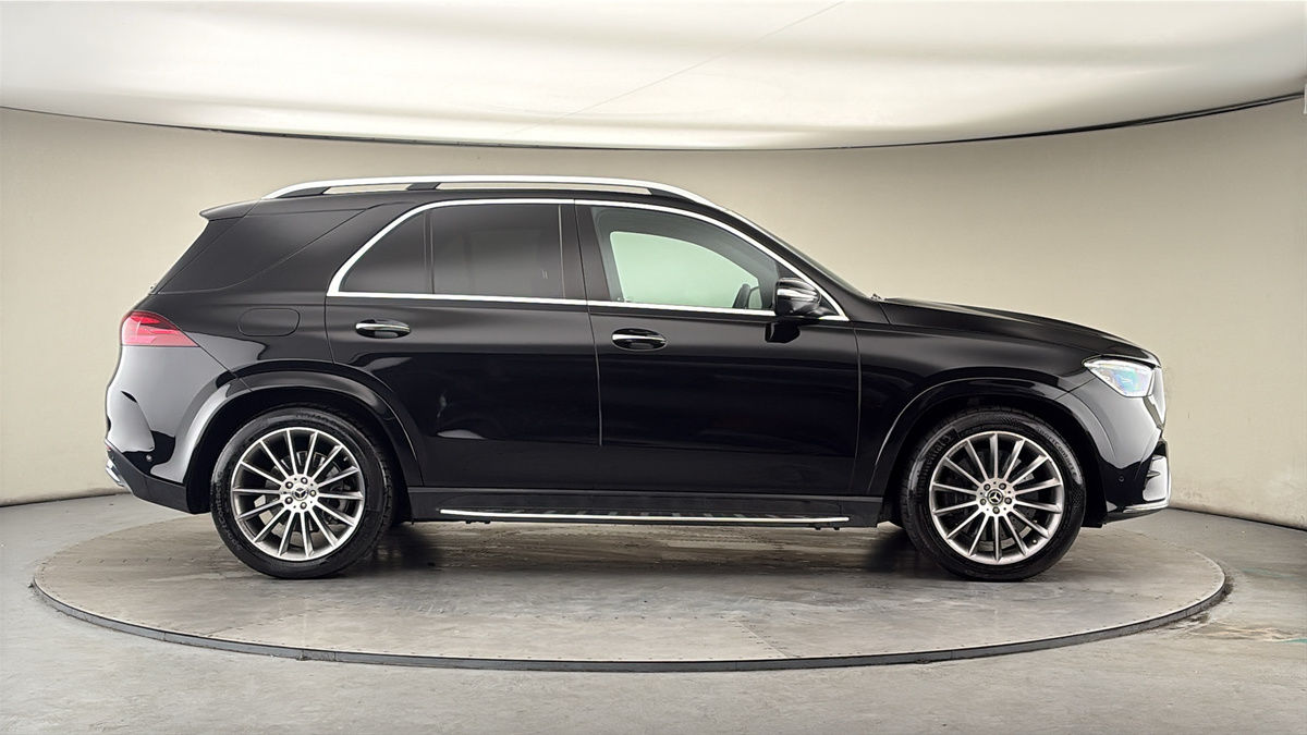 Mercedes-Benz GLE Image 16