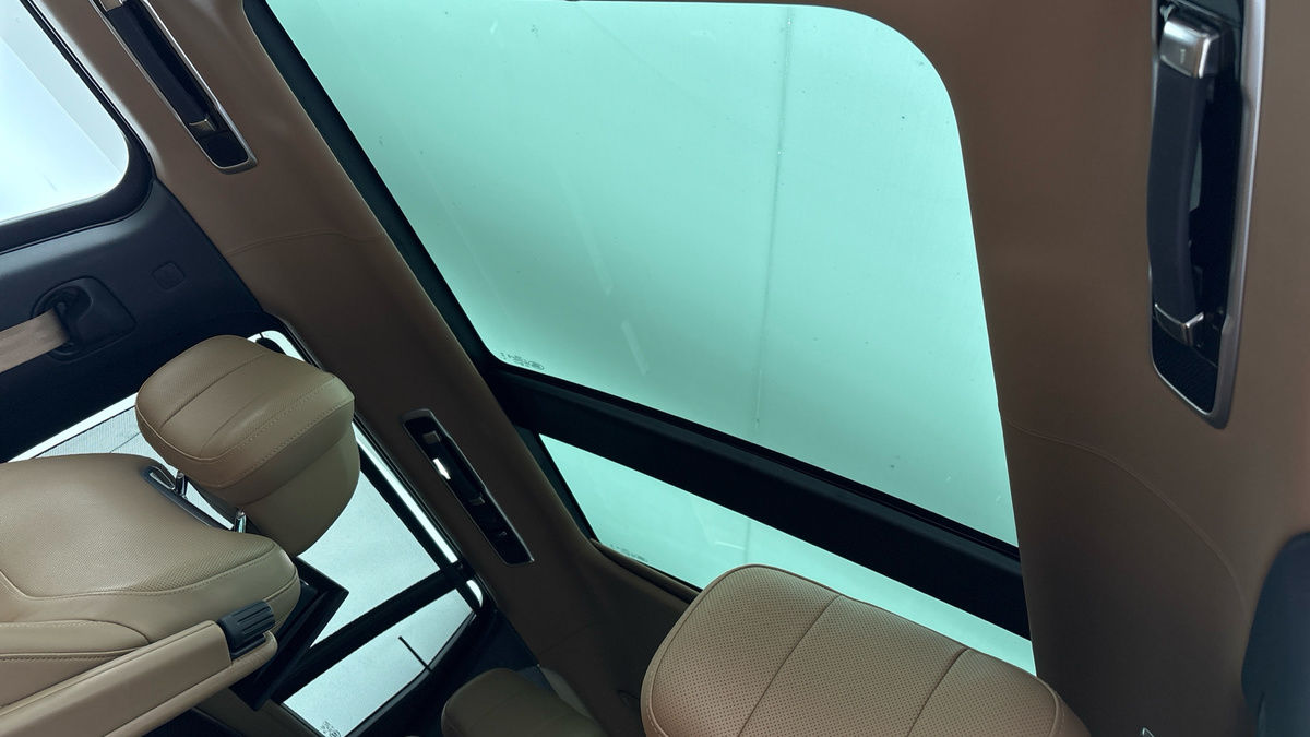 Land Rover Range Rover Image 6