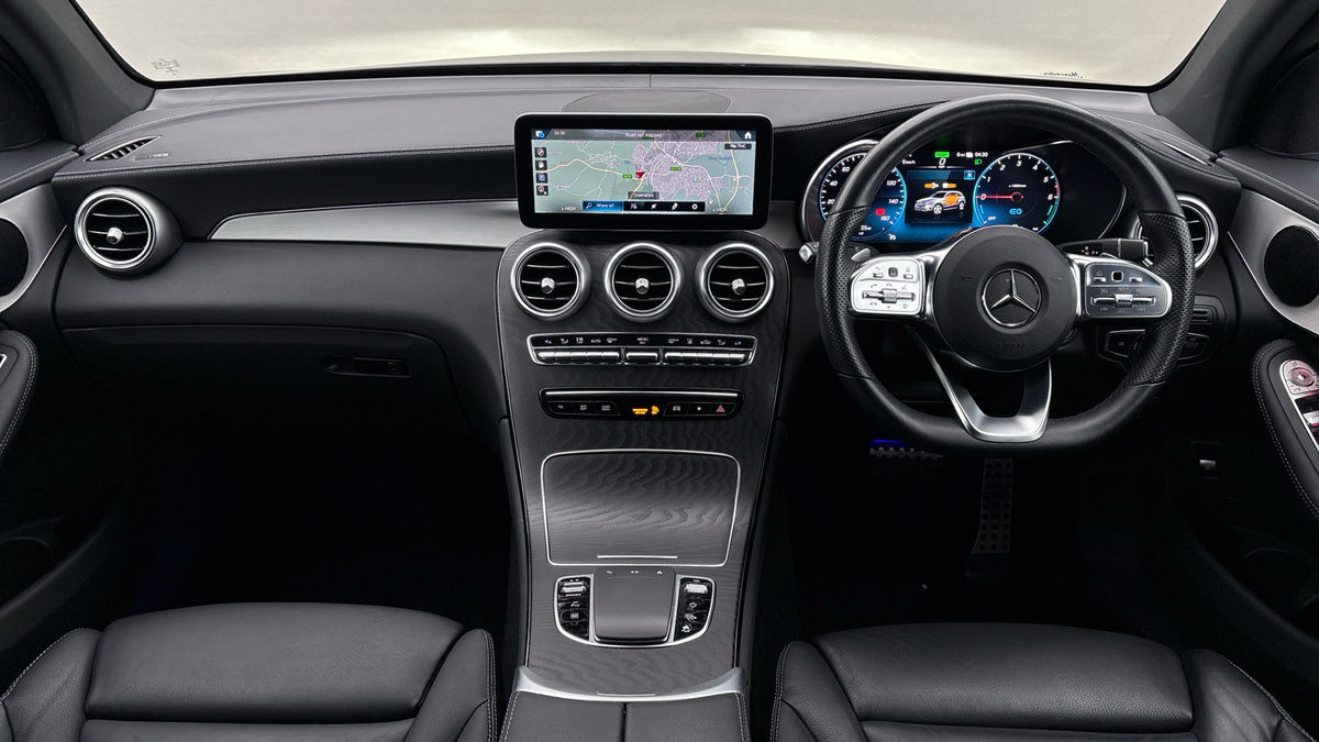 Mercedes-Benz GLC Image 12