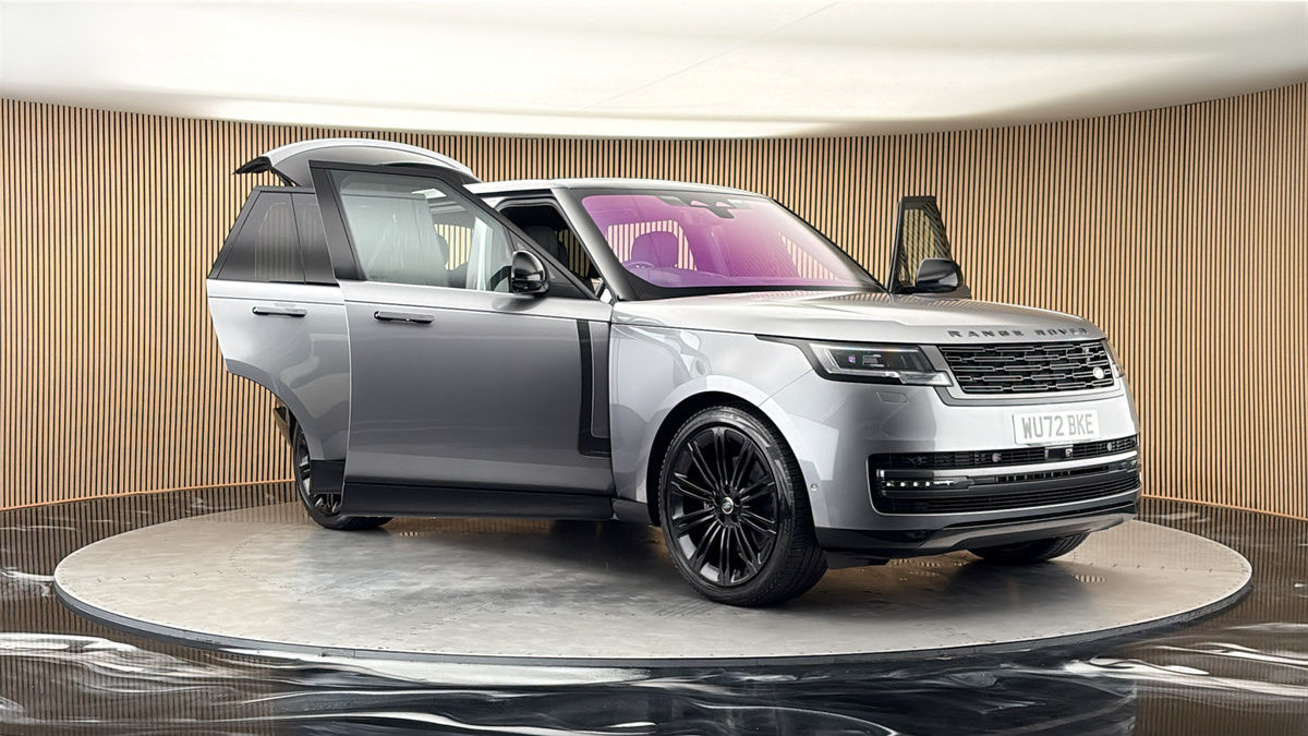 More views of Land Rover Range Rover