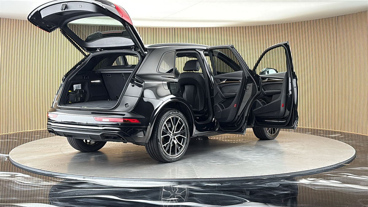 More views of Audi Q5