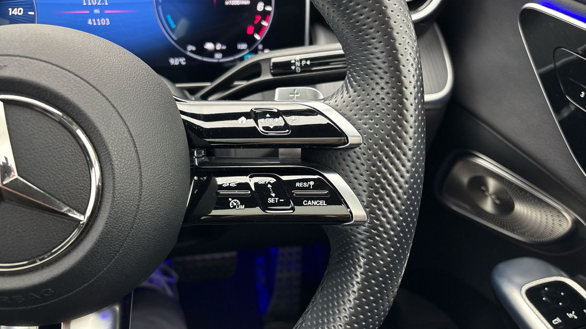 Mercedes-Benz GLC Image 14