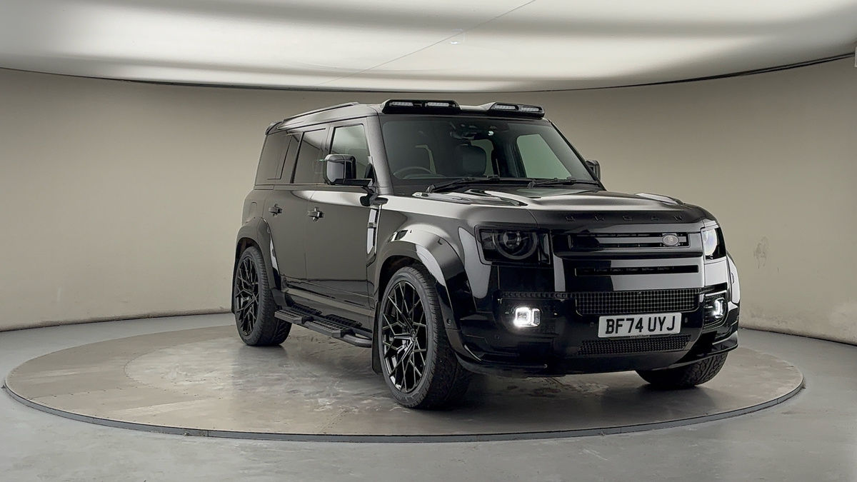 More views of Land Rover Defender 110