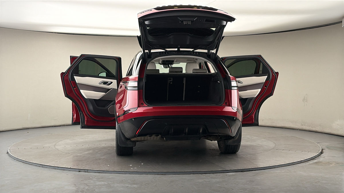 More views of Land Rover Range Rover Velar