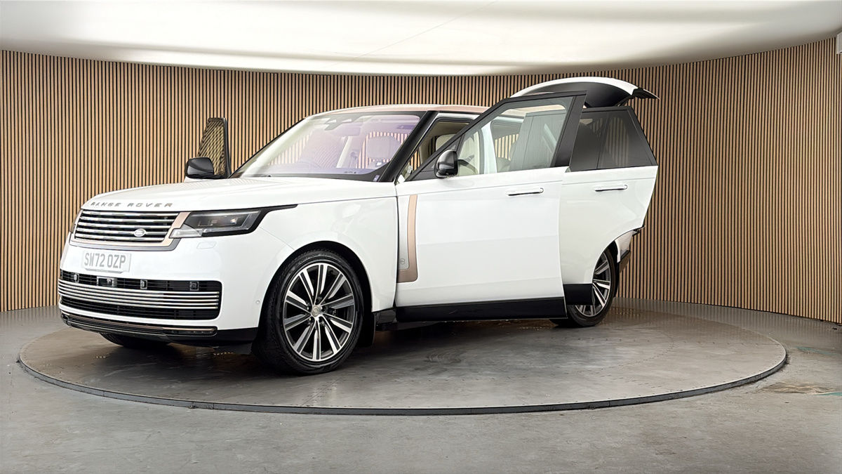 More views of Land Rover Range Rover