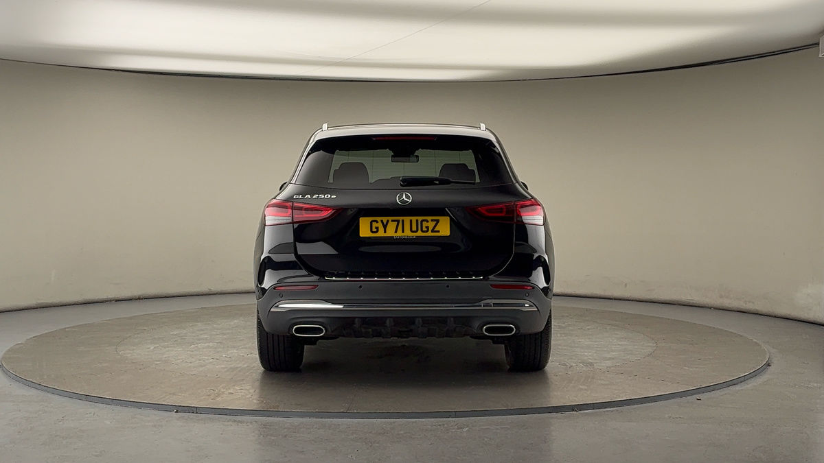 Mercedes-Benz GLA Image 4