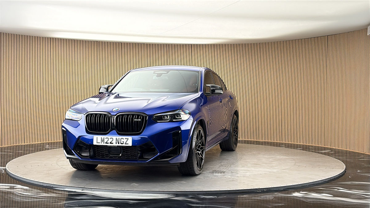 More views of BMW X4 M