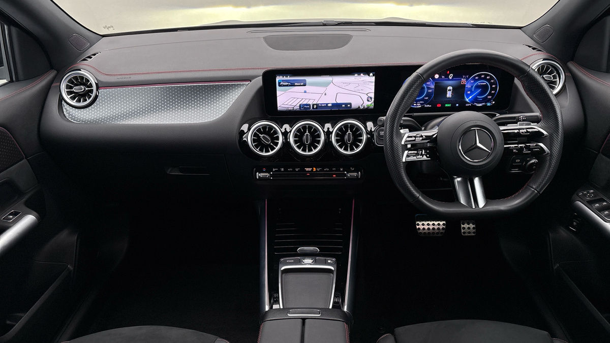 Mercedes-Benz EQA Image 12