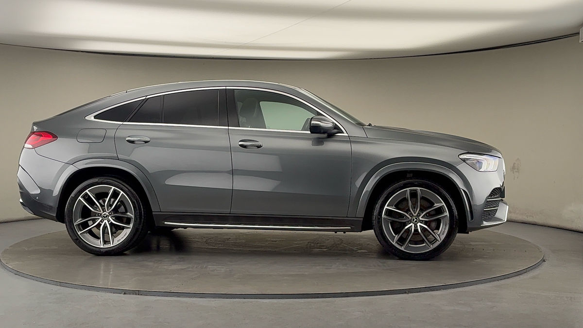 More views of Mercedes-Benz GLE