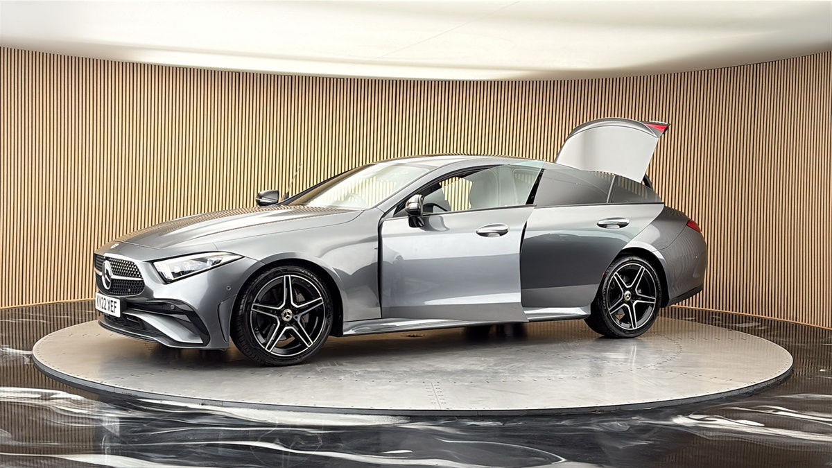 More views of Mercedes-Benz CLS