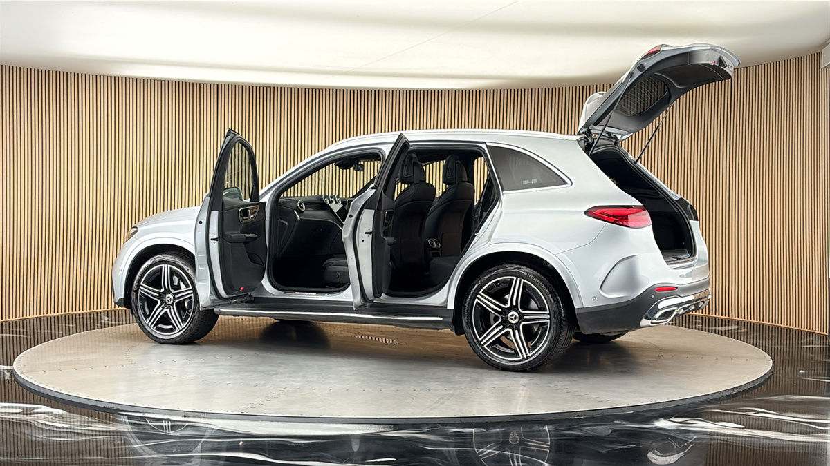 More views of Mercedes-Benz GLC