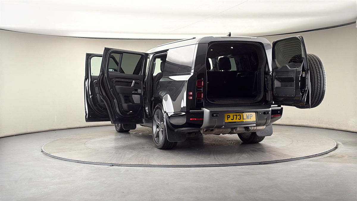 More views of Land Rover Defender 130