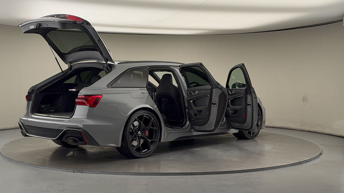 More views of Audi RS6 Avant