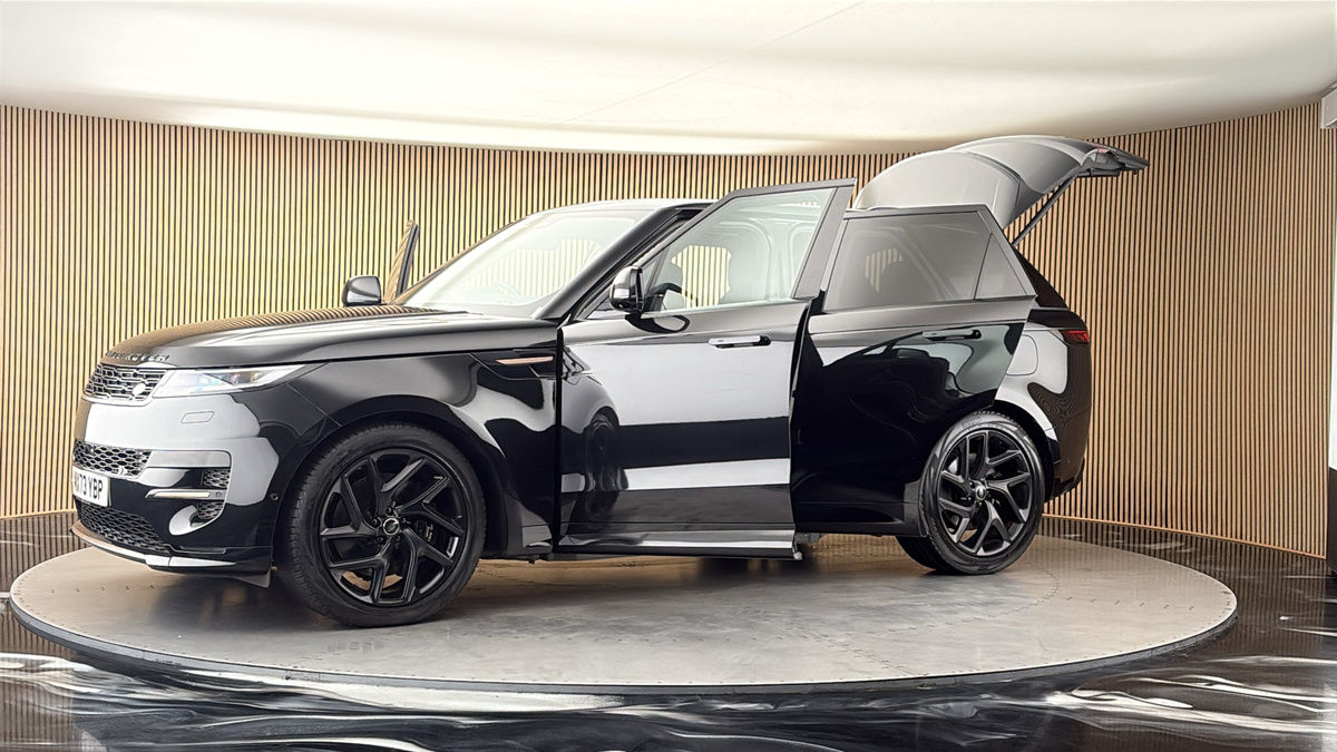 More views of Land Rover Range Rover Sport
