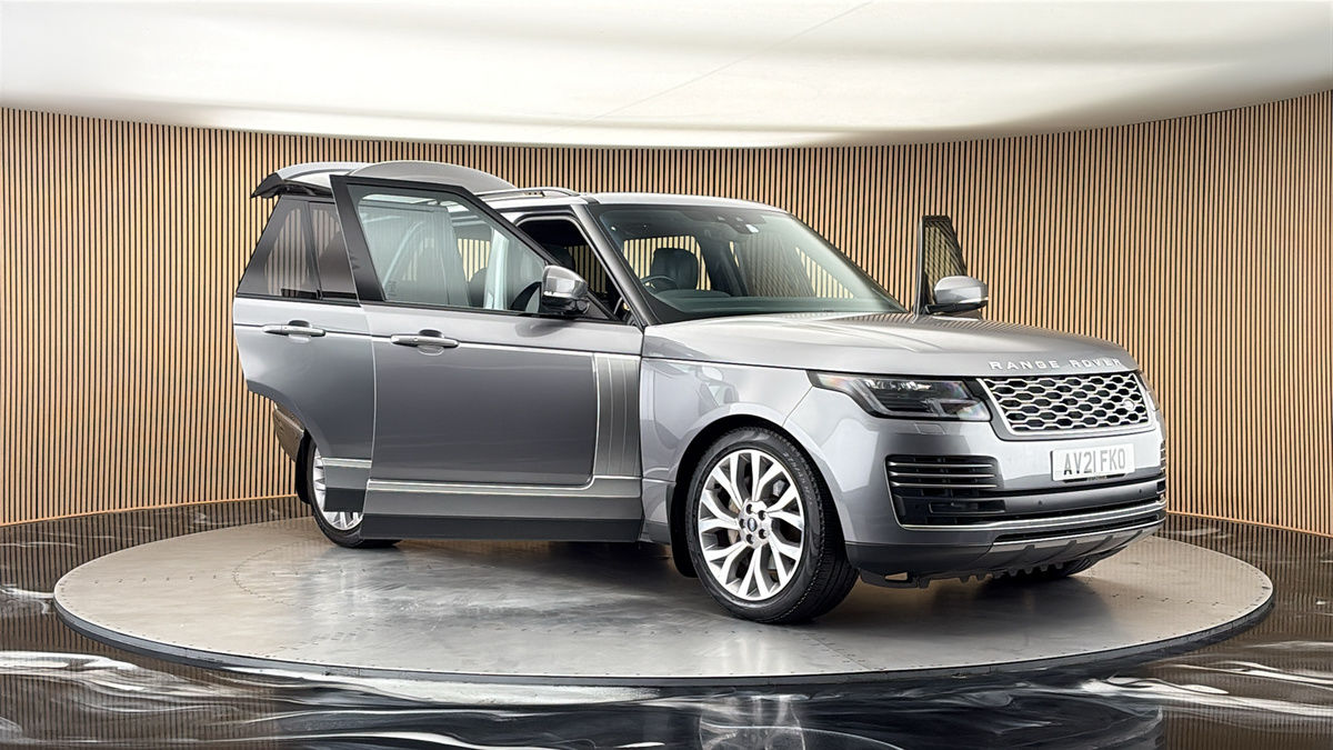 More views of Land Rover Range Rover